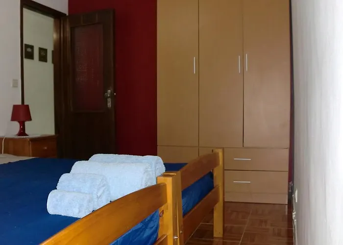 The Yellow House 3 Дом отдыха *