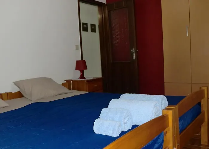 The Yellow House 3 *