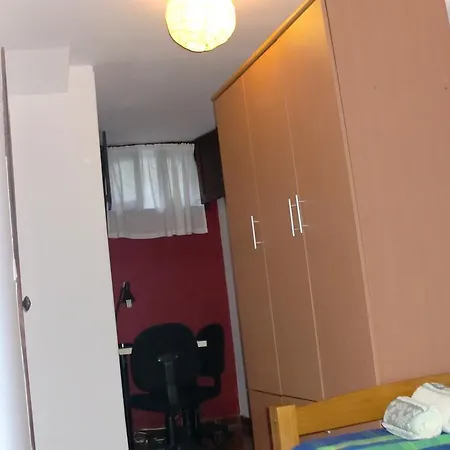 The Yellow House 3 度假居 *