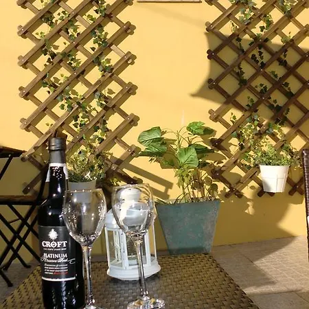 The Yellow House 3 Porto