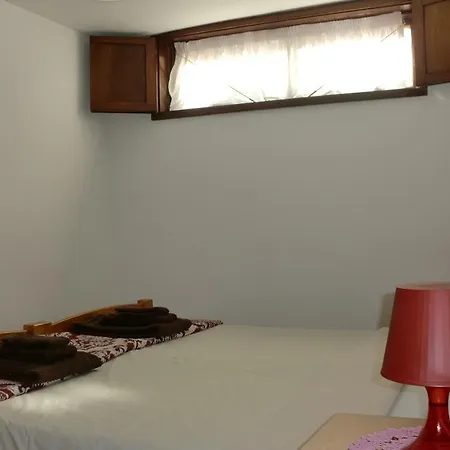 The Yellow House 3 * 포르투