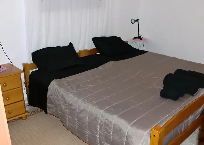 The Yellow House 3 Tatil Evi